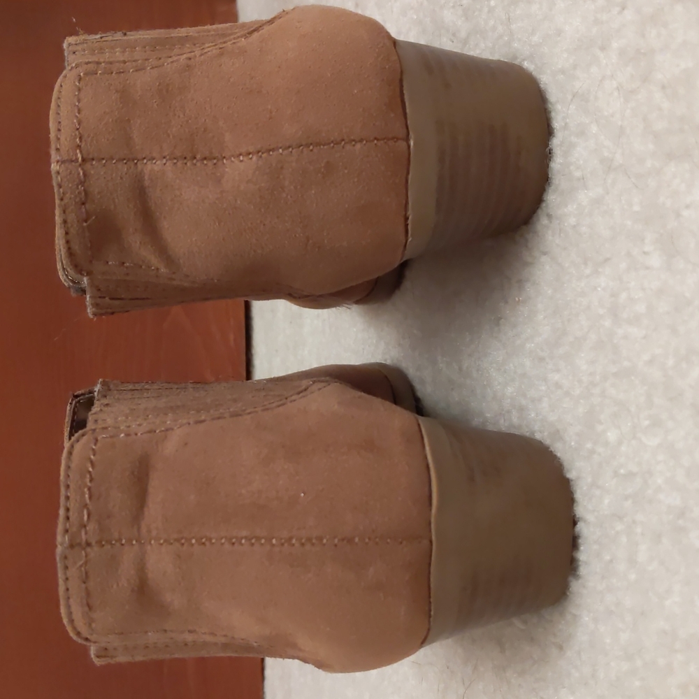 American Eagle Outfitters Tan Boots - Picture 4 of 7